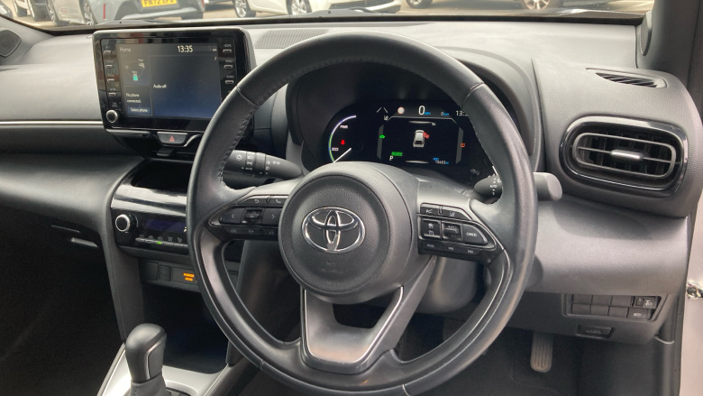 Toyota Yaris Cross 1.5 Hybrid Design 5dr CVT Hybrid Estate